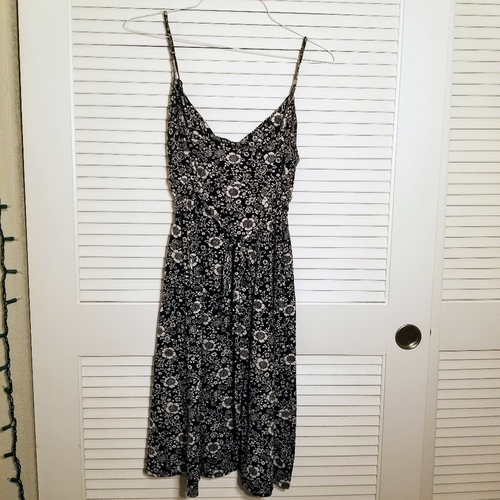 Ann Taylor LOFT Flowered Dress Sz M